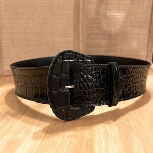 Faux croc patent leather black belt size XS-M